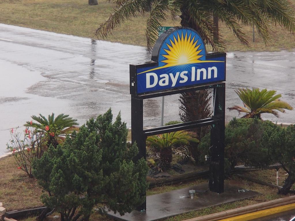 Days Inn By Wyndham Corpus Christi Beach Exteriér fotografie